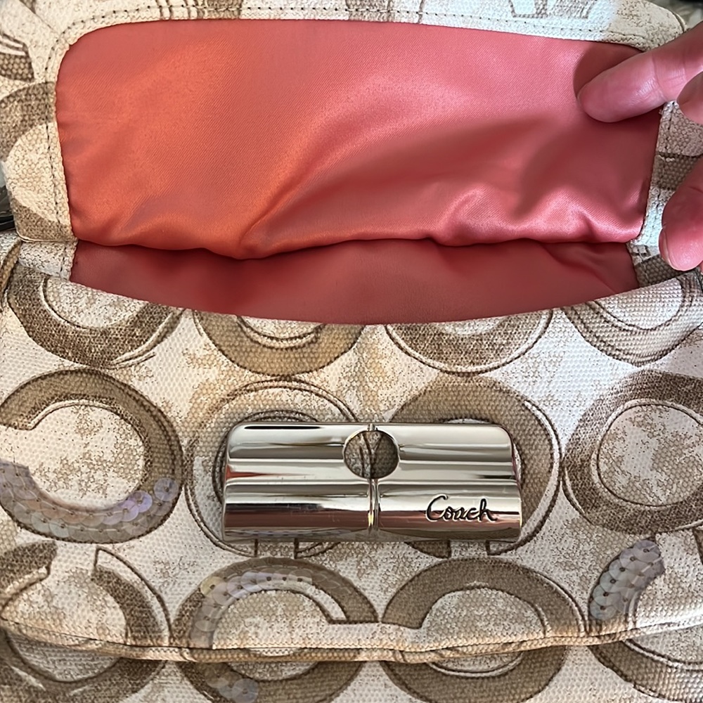 Purse - Picture 4 of 6